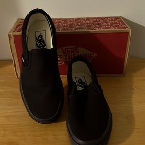 Vans classic slip on in black